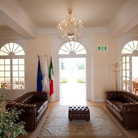 רג'ו אמיליה Matilde Di Canossa Golf Spa & Hotel Resort מראה חיצוני תמונה
