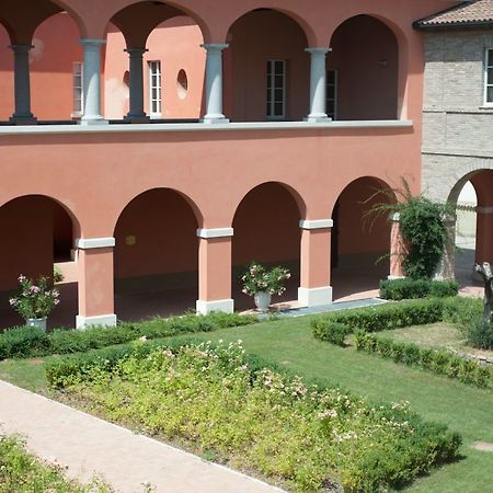 רג'ו אמיליה Matilde Di Canossa Golf Spa & Hotel Resort מראה חיצוני תמונה