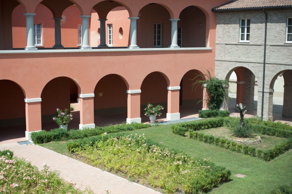 רג'ו אמיליה Matilde Di Canossa Golf Spa & Hotel Resort מראה חיצוני תמונה