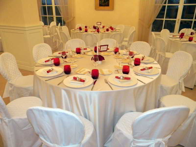 רג'ו אמיליה Matilde Di Canossa Golf Spa & Hotel Resort מראה חיצוני תמונה